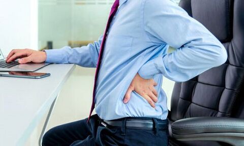 Schmerz am ënneschte Réck wéinst Prostatitis